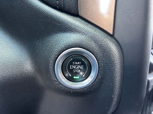 Used 2021 Chevrolet Silverado 1500 High Country w/ Technology Package image 35