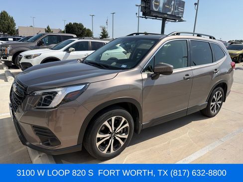 Used 2023 Subaru Forester Limited AWD/4WD image 1