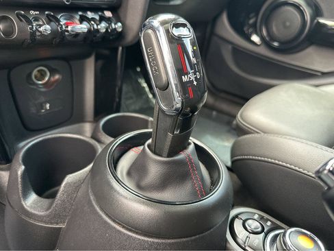 Used 2021 MINI Cooper S w/ 6.5" Touchscreen Package image 28