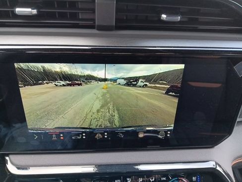 New 2026 GMC Sierra 2500 AT4 AWD/4WD image 13