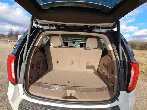 Used 2021 GMC Yukon Denali w/ Denali Ultimate Package image 5