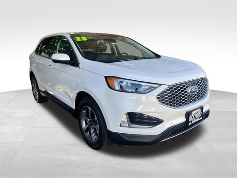 Used 2023 Ford Edge SEL w/ Convenience Package AWD/4WD image 3