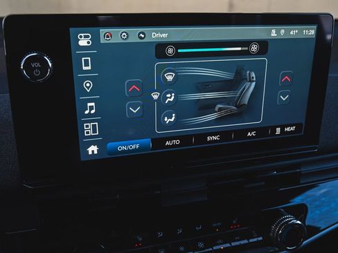 Used 2024 Honda Prologue EX image 22