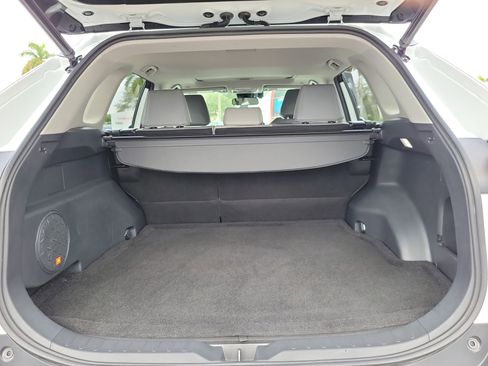 Used 2023 Toyota RAV4 XLE Premium image 7