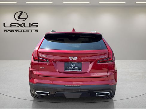 Used 2024 Cadillac XT4 Premium Luxury w/ Active Safety Package AWD/4WD image 7