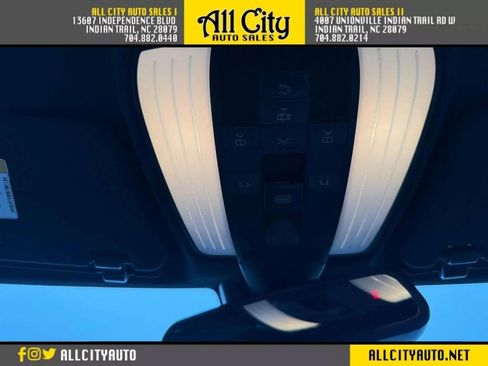 Used 2010 Mercedes-Benz E 350 E 350 4MATIC Sedan 4D image 23