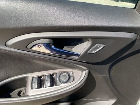 Used 2023 Chevrolet Malibu LS FWD image 22