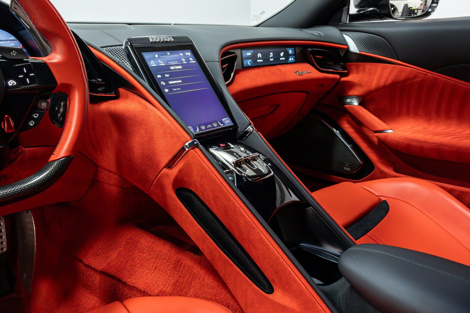 Used 2022 Ferrari Roma RWD image 13