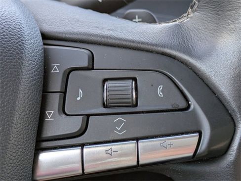 Used 2024 Cadillac XT4 Premium Luxury image 28