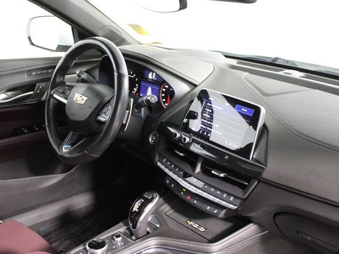 Used 2020 Cadillac CT4 V w/ Climate Package RWD image 15