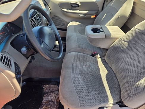 Used 2000 Ford F150 XLT AWD/4WD image 13