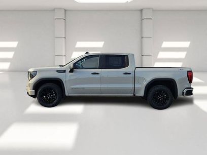 New 2026 GMC Sierra 1500 Pro w/ Graphite Edition