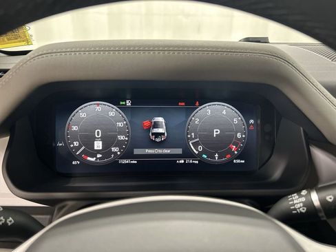 Used 2025 Land Rover Defender 90 S AWD/4WD image 14