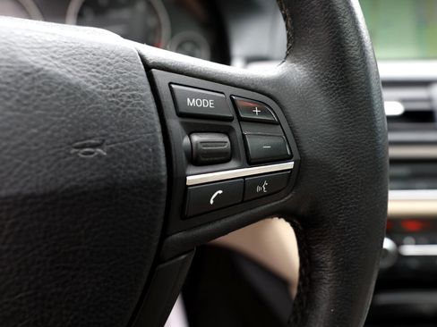 Used 2013 BMW 528i xDrive Sedan image 19