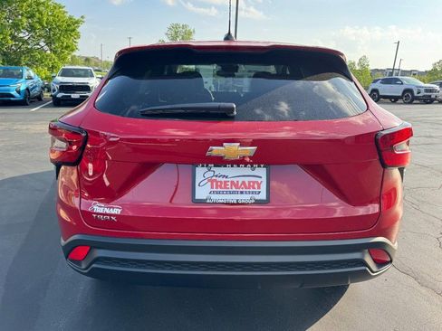 New 2026 Chevrolet Trax LS FWD image 4