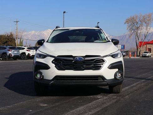 Used 2025 Subaru Crosstrek 2.5i Limited w/ Crosstrek Mirror Package image 8