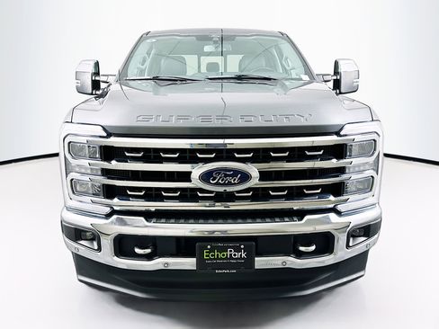 Used 2024 Ford F250 Lariat w/ Lariat Ultimate Package image 2