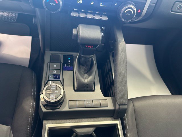 Used 2025 Toyota Tacoma TRD Off-Road AWD/4WD image 18