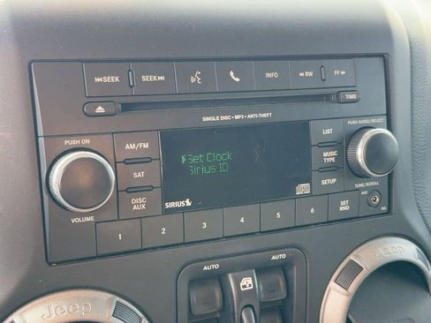 Used 2016 Jeep Wrangler Unlimited Sport image 21