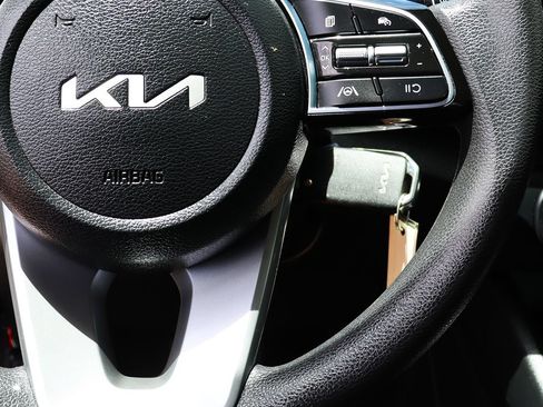 Used 2022 Kia Forte LXS FWD image 52