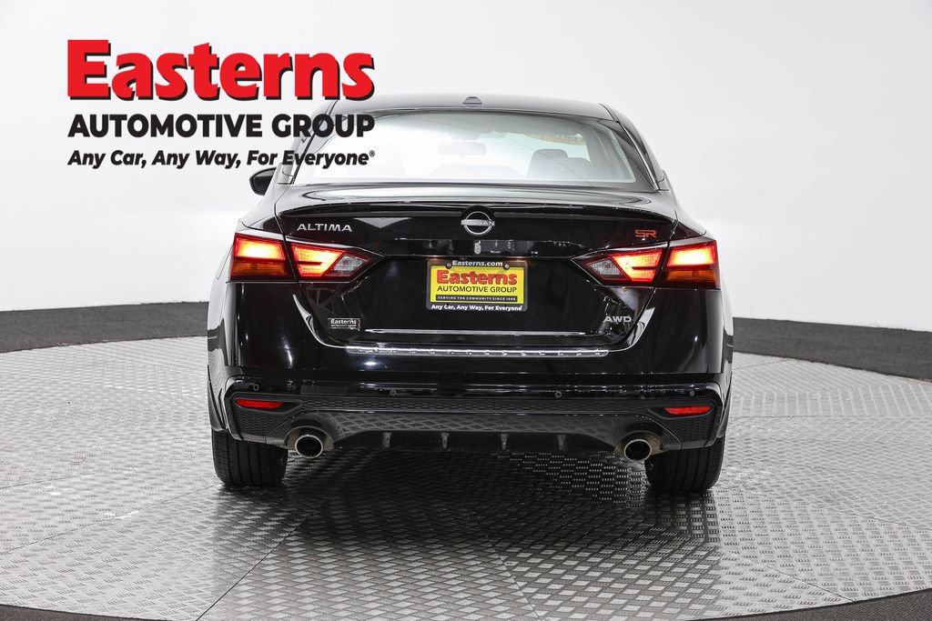 Used 2023 Nissan Altima 2.5 SR AWD/4WD image 8