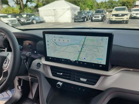 New 2026 Ford Explorer Active w/ Active Comfort Package image 24