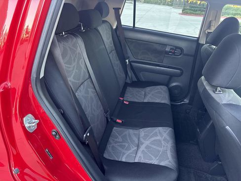 Used 2014 Scion xB image 14
