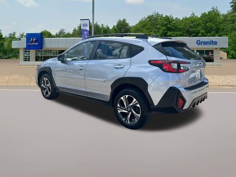 Used 2024 Subaru Crosstrek 2.0i Premium AWD/4WD image 9