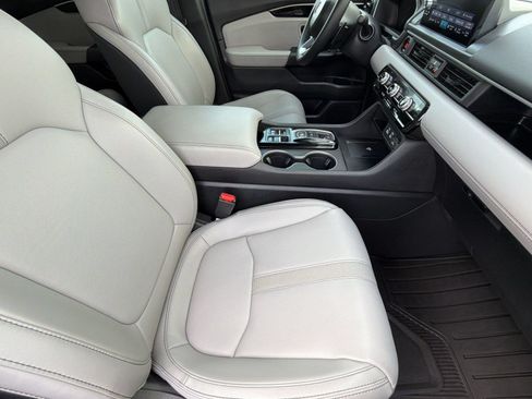 Used 2025 Honda Pilot Touring image 26