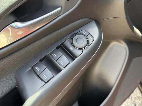 Used 2024 Buick Envista Preferred w/ Convenience I Package FWD image 20