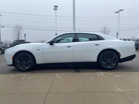 New 2026 Dodge Charger R/T AWD/4WD image 8