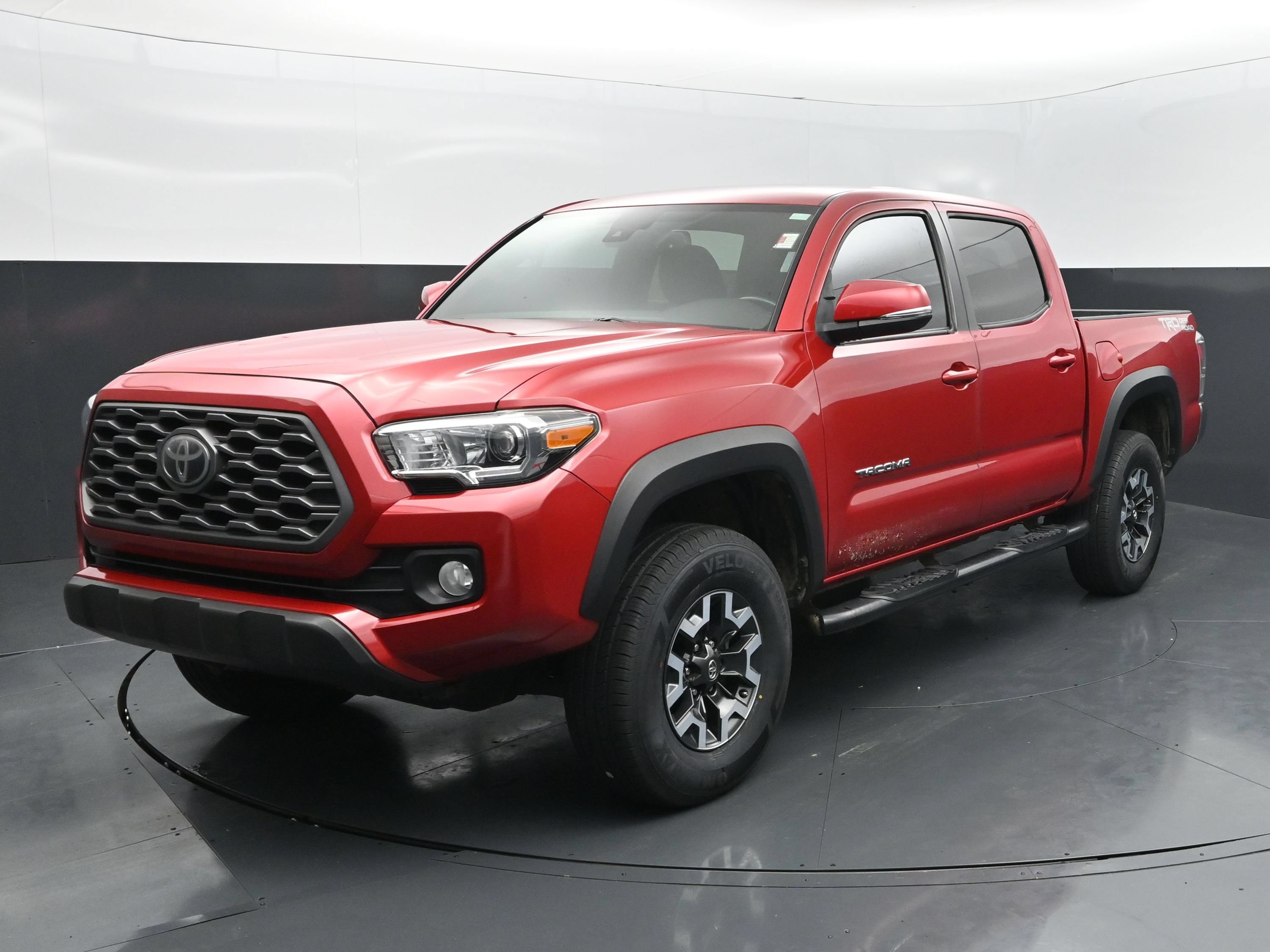 Used 2021 Toyota Tacoma TRD Off-Road RWD image 1