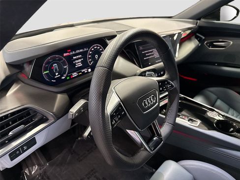 Used 2024 Audi e-tron GT Premium Plus w/ Performance Package image 9
