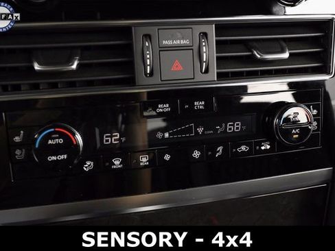 Used 2024 INFINITI QX80 Premium Select AWD/4WD image 31