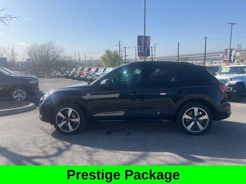 Used 2023 Audi Q5 2.0T Prestige w/ Prestige Package image 7
