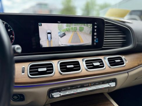 Used 2022 Mercedes-Benz GLS 450 4MATIC w/ AMG Line Exterior image 16