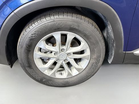 Used 2020 Hyundai Santa Fe SE FWD image 37