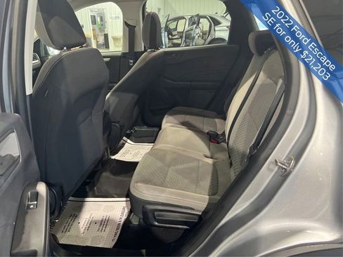 Used 2022 Ford Escape SE image 10