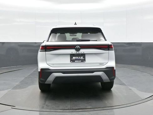New 2026 Volkswagen Tiguan SE AWD/4WD image 6