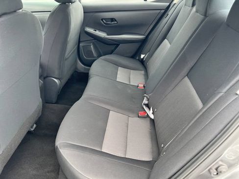 Used 2024 Nissan Sentra SV FWD image 23