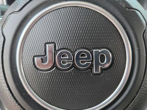 Used 2023 Jeep Gladiator Mojave w/ Cold Weather Group AWD/4WD image 32