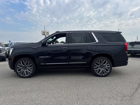 New 2026 GMC Yukon Denali Ultimate AWD/4WD image 3