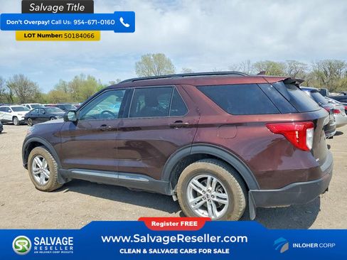 Used 2020 Ford Explorer XLT w/ Comfort Package AWD/4WD image 3