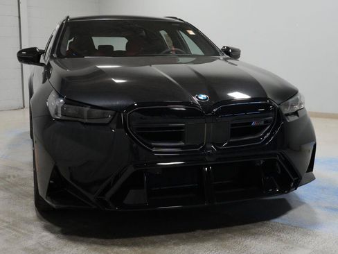 New 2027 BMW M5 Touring AWD/4WD image 17