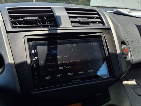Used 2011 Toyota RAV4 2WD w/ Base L4 Extra Value Pkg image 7