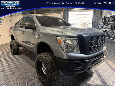 Used 2018 Nissan Titan S AWD/4WD image 3