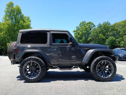 Used 2023 Jeep Wrangler Sport AWD/4WD image 7