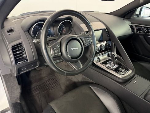 Used 2017 Jaguar F-TYPE Coupe RWD image 29