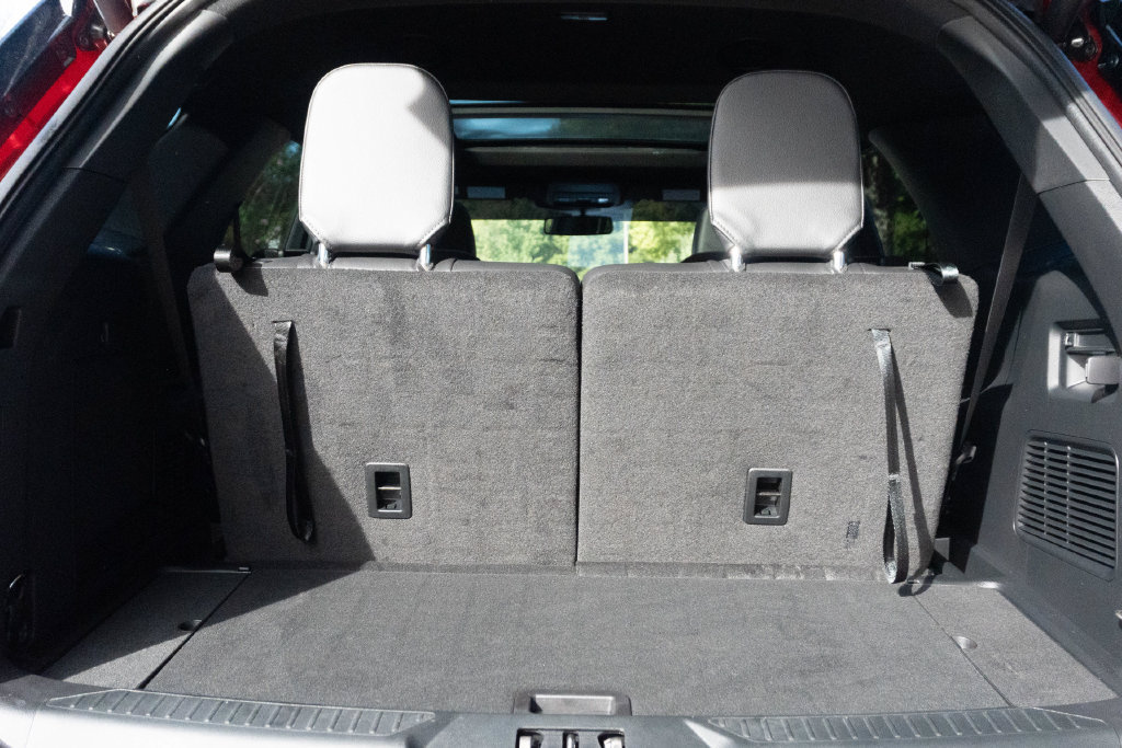 Used 2023 Ford Explorer ST-Line w/ Class IV Trailer Tow Package RWD image 11