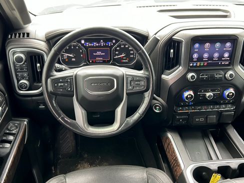 Used 2019 GMC Sierra 1500 Denali w/ Denali Ultimate Package AWD/4WD image 14